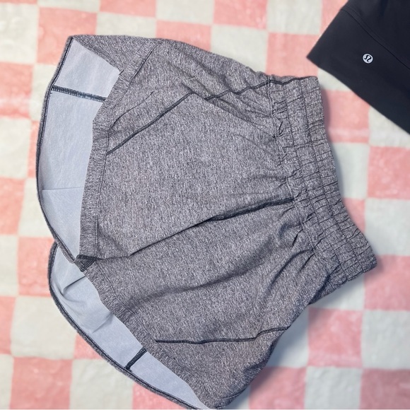 Lululemon | Track That Short (Size 2) - Picture 3 of 3